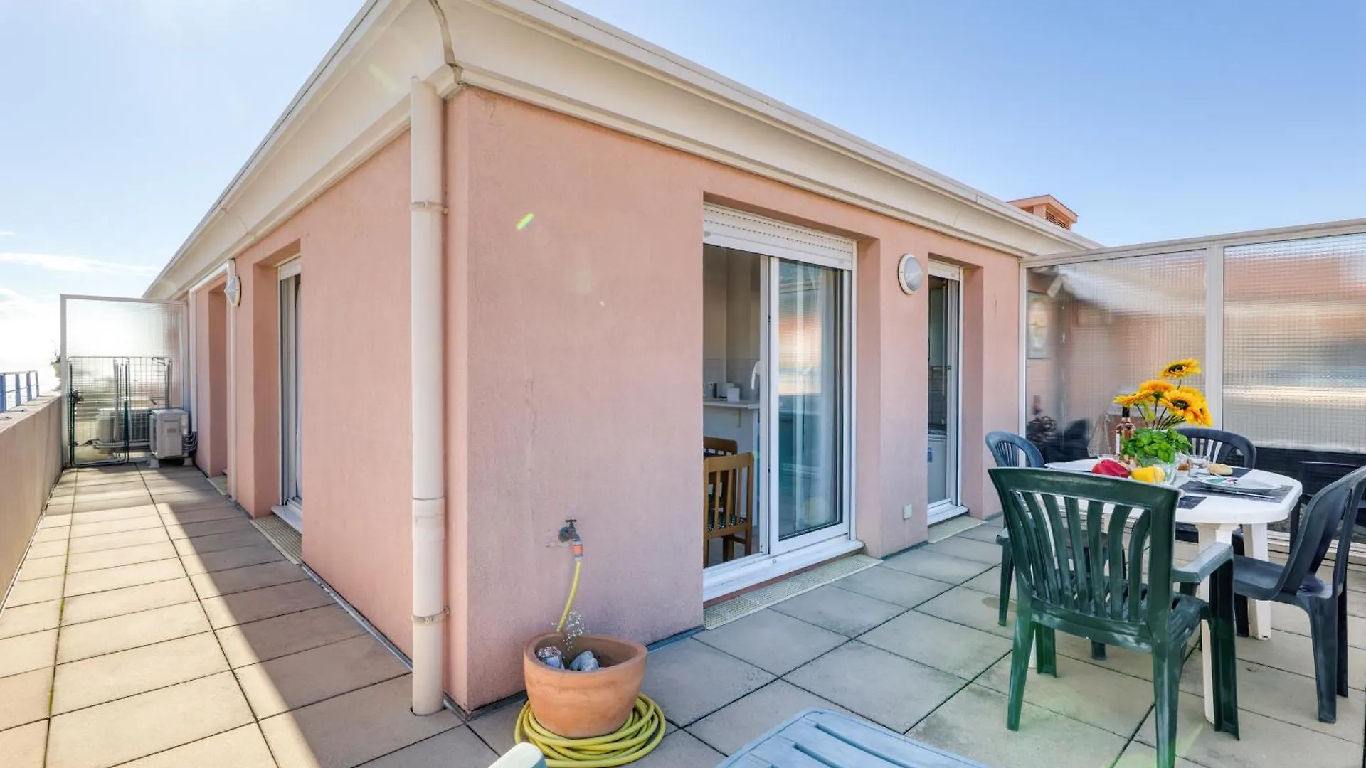 Top Floor Apt Close To The Sea - Happy Rentals Menton 0*,